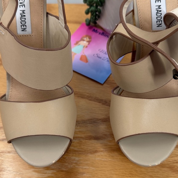 Steve Madden Dezzzy Cream and Brown Platform Heels 7.5 Strappy - Picture 7 of 11